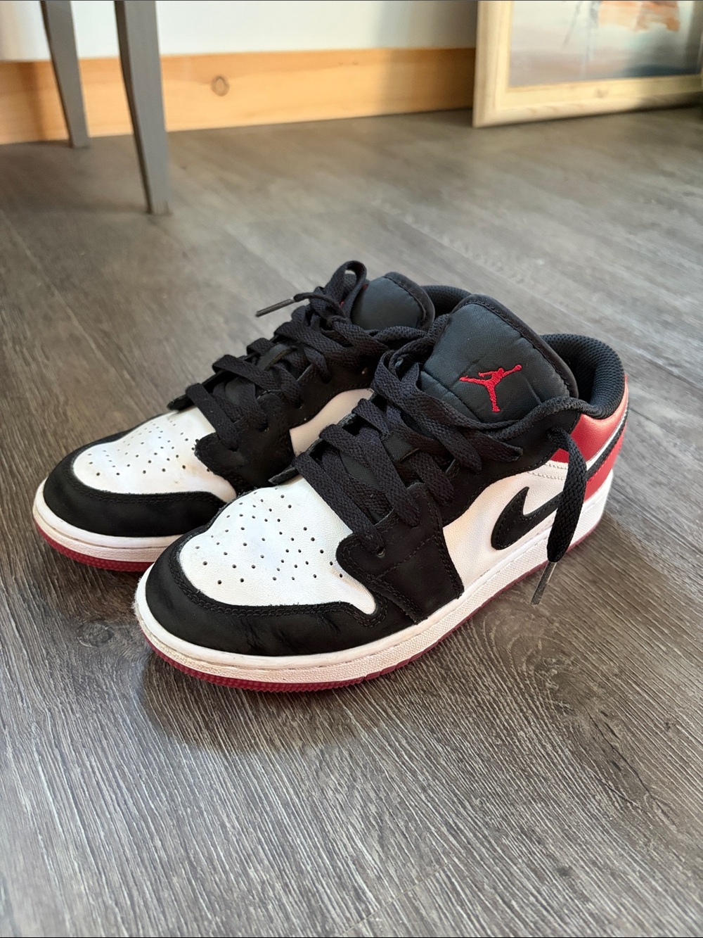 Boys Jordan 1 low